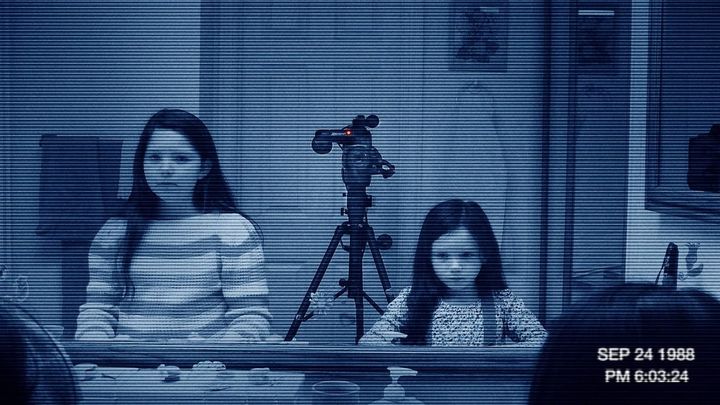 Una scena tratta dal film Paranormal Activity 3