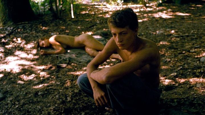 Una scena tratta dal film I tempi felici verranno presto