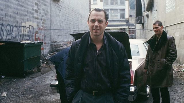 Una scena tratta dal film L'infiltrato - 10th & Wolf