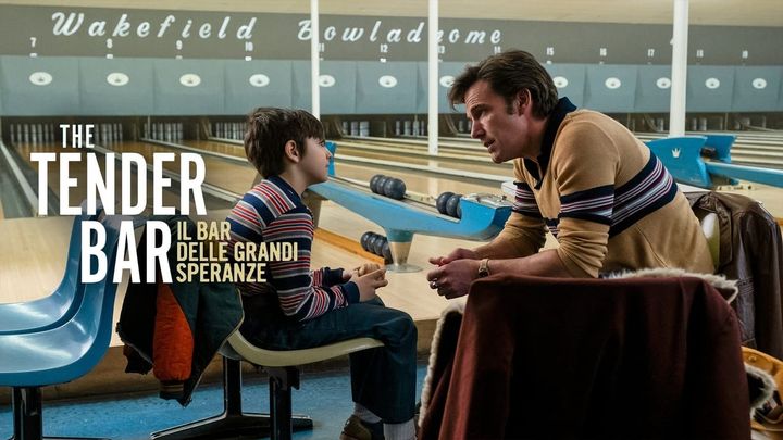 Una scena tratta dal film The Tender Bar - Il bar delle grandi speranze