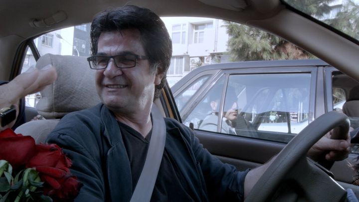 Una scena tratta dal film Taxi Teheran