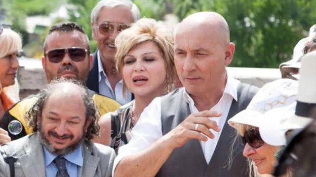 Una scena tratta dal film Uno, anzi due