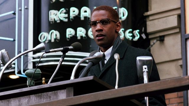 Una scena tratta dal film Malcolm X
