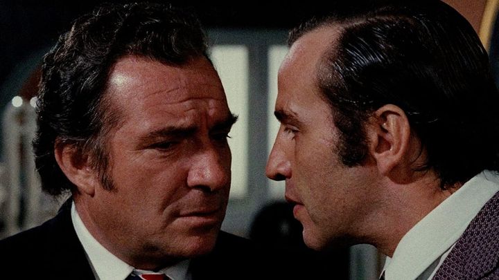 Una scena tratta dal film La proprietà non è più un furto
