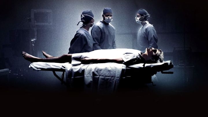 Una scena tratta dal film Awake - Anestesia cosciente