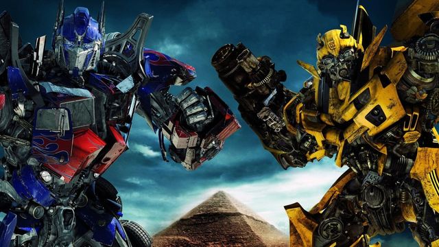 Una scena tratta dal film Transformers - La vendetta del caduto