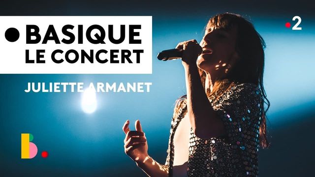 Una scena tratta dal film Juliette Armanet Basique, le concert