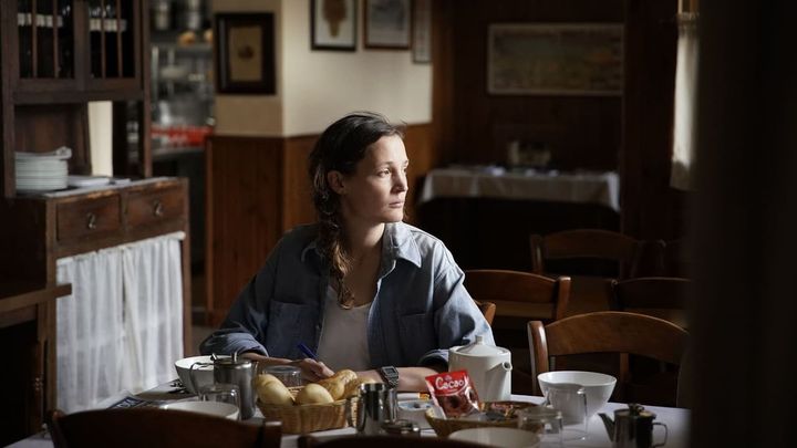 Una scena tratta dal film Stringimi forte