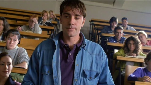 Una scena tratta dal film Tutti giù per terra