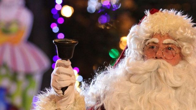 Una scena tratta dal film Babbo Natale non viene da Nord