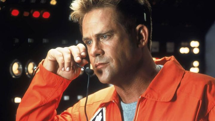 Una scena tratta dal film Stranded