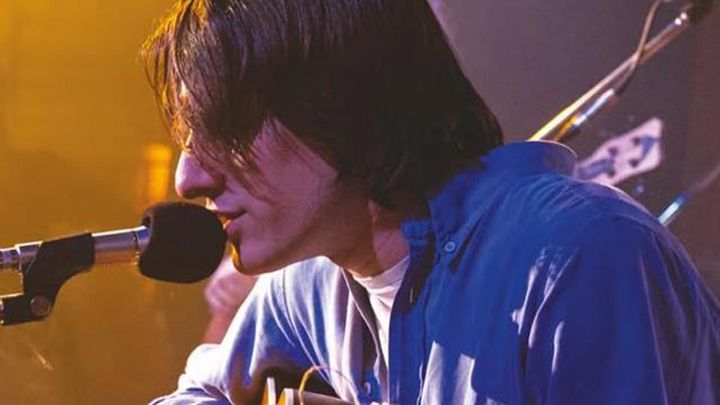 Una scena tratta dal film Fabrizio De André: Principe libero