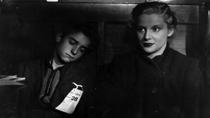 Una scena tratta dal film La porta del cielo