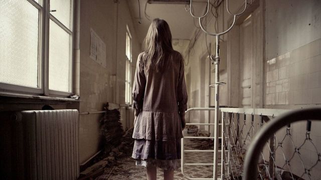 Una scena tratta dal film Villmark Asylum - La clinica dell'orrore