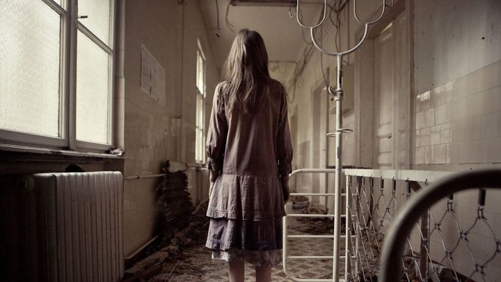 Una scena tratta dal film Villmark Asylum - La clinica dell'orrore