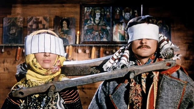 Una scena tratta dal film Le ombre degli avi dimenticati