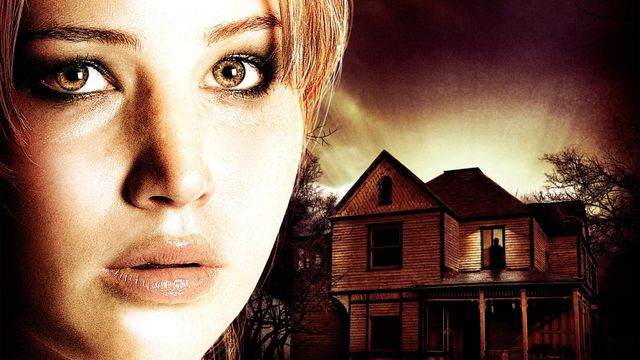Una scena tratta dal film Hates - House at the End of the Street