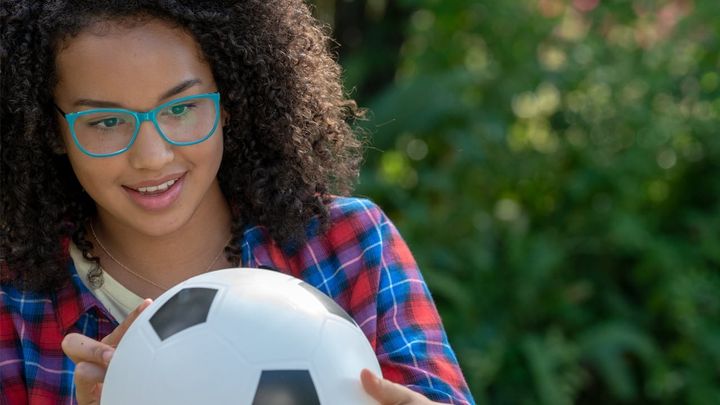 Una scena tratta dal film Calciatrice per caso