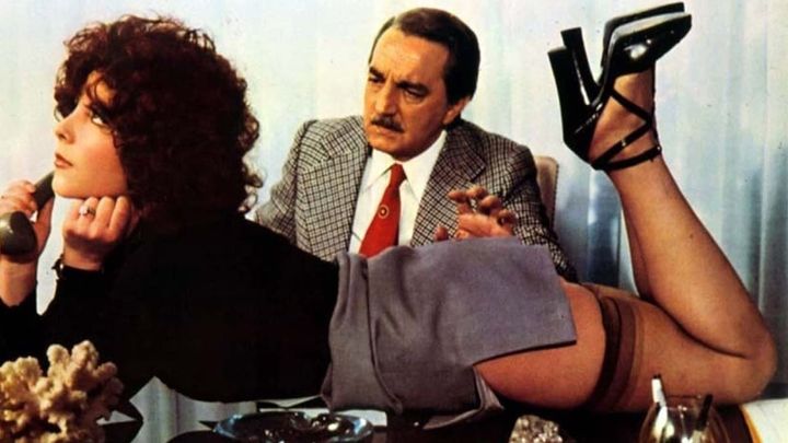 Una scena tratta dal film Amori, letti e tradimenti