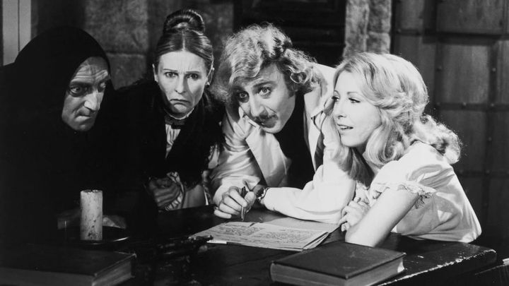Una scena tratta dal film Frankenstein Junior