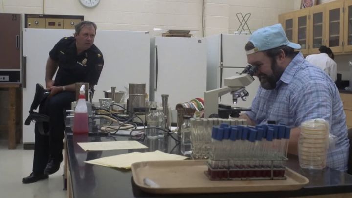 Una scena tratta dal film Sangue negli abissi