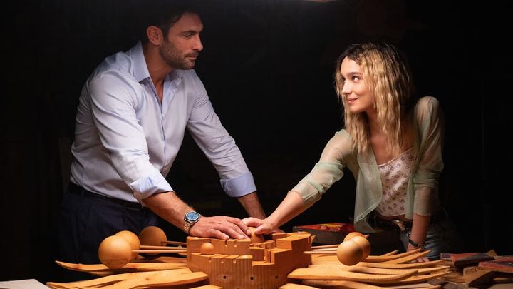 Una scena tratta dal film Hotspot - Amore senza rete