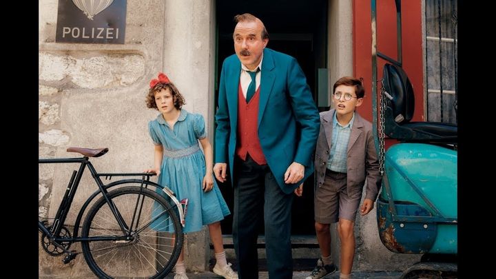 Una scena tratta dal film Mr. Moll e la fabbrica di cioccolato