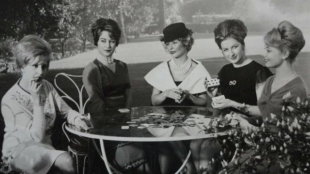 Una scena tratta dal film Madri pericolose