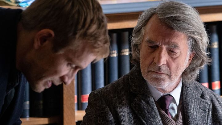 Una scena tratta dal film Un'ombra sulla verità