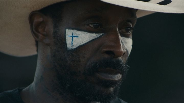 Una scena tratta dal film Bull