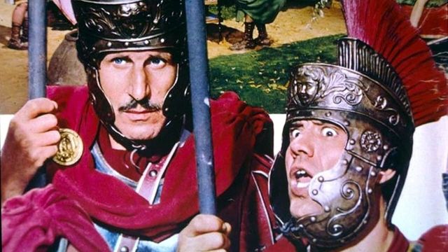 Una scena tratta dal film Satiricosissimo