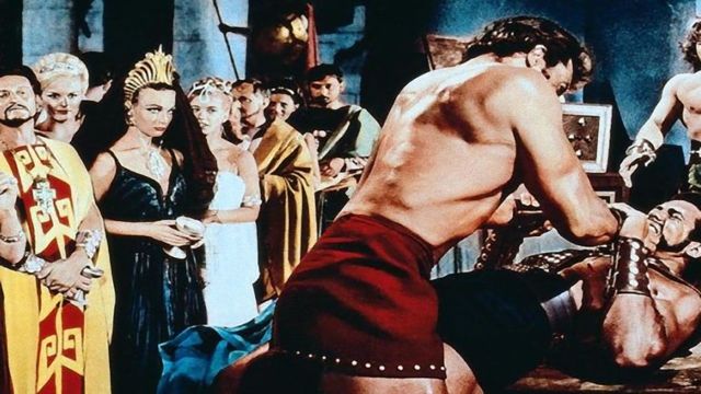 Una scena tratta dal film Ercole, Sansone, Maciste e Ursus gli invincibili