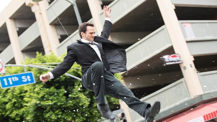 Una scena tratta dal film Stretch - Guida o muori