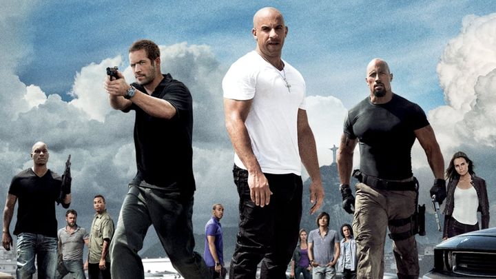 Una scena tratta dal film Fast & Furious 5