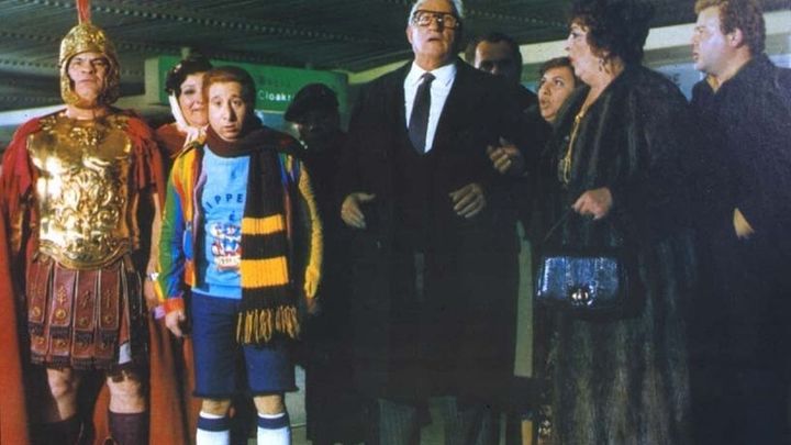 Una scena tratta dal film Pierino medico della SAUB