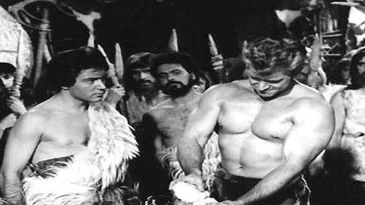 Una scena tratta dal film Maciste contro i mostri