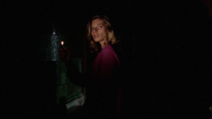 Una scena tratta dal film Buio Omega