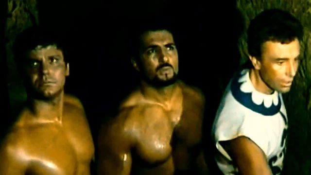 Una scena tratta dal film Gli invincibili fratelli Maciste