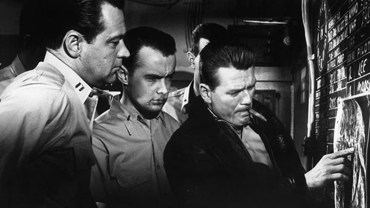 Una scena tratta dal film I ponti di Toko-Ri