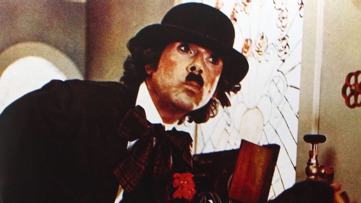 Una scena tratta dal film Ci risiamo, vero Provvidenza?