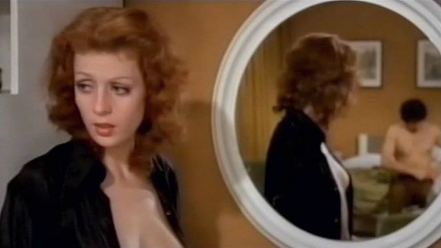 Una scena tratta dal film A.A.A. Massaggiatrice bella presenza offresi...