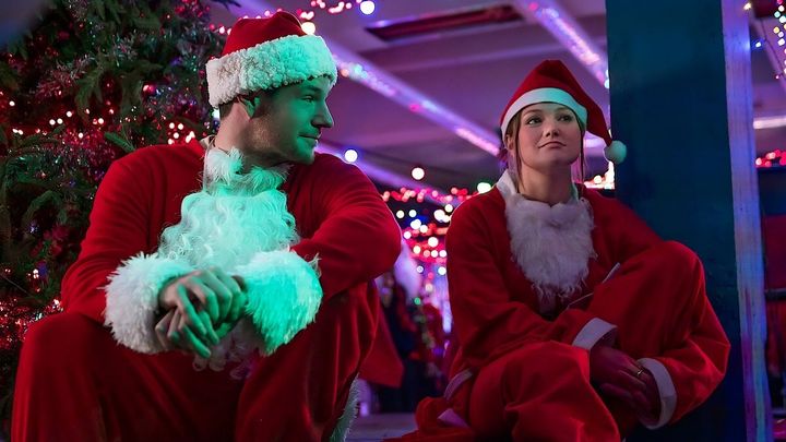 Una scena tratta dal film Jingle Bell Heist: Rapina a Natale