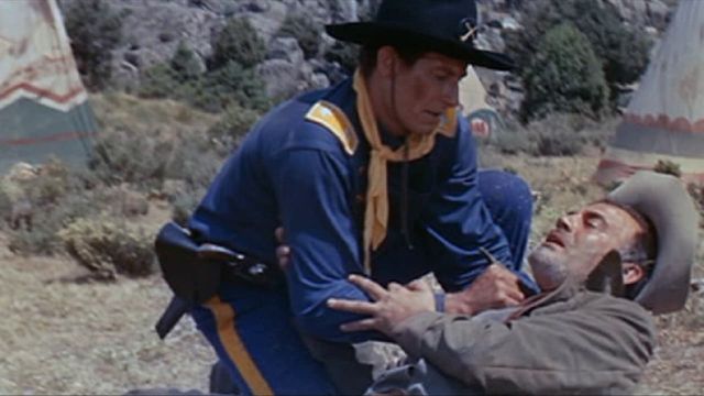 Una scena tratta dal film Gli eroi di Fort Worth