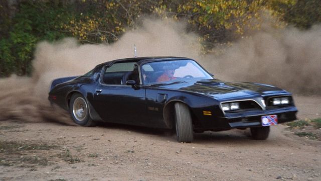 Una scena tratta dal film Il bandito e la madama