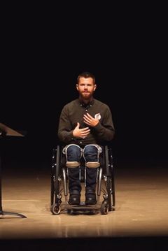 Locandina Love, Scott