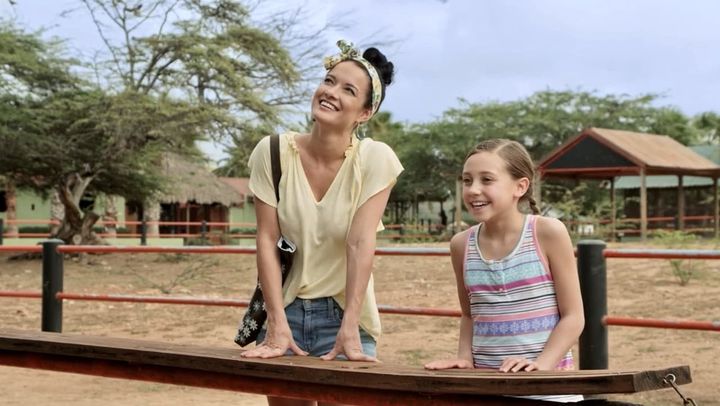 Una scena tratta dal film Love in Aruba