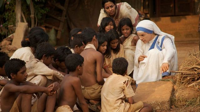 Una scena tratta dal film Le lettere di Madre Teresa