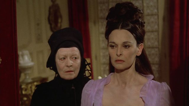 Una scena tratta dal film Le vergini cavalcano la morte