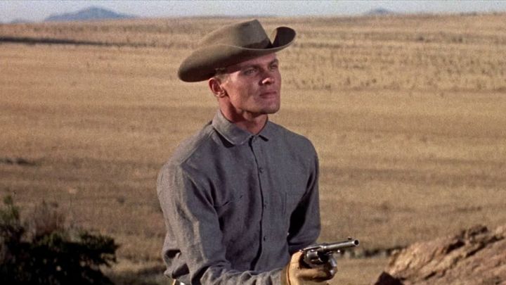 Una scena tratta dal film Il sentiero della violenza