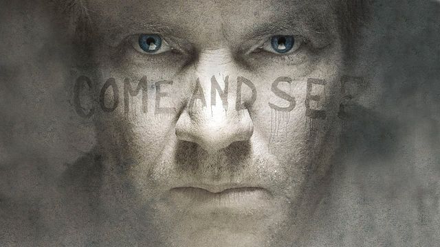 Una scena tratta dal film The Horsemen